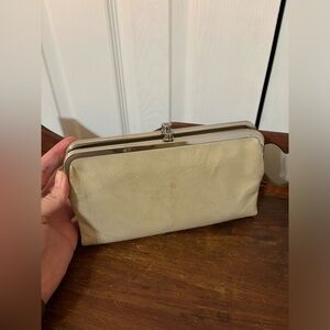 HOBO Lauren Clutch-Wallet